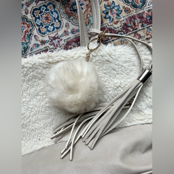 EUC Sondra Robert cream faux fur & leather shoulder tote bag - Picture 2 of 8